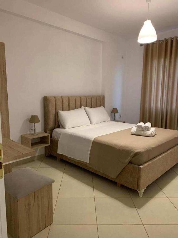 Mediterranean Apartments Himare Exterior photo